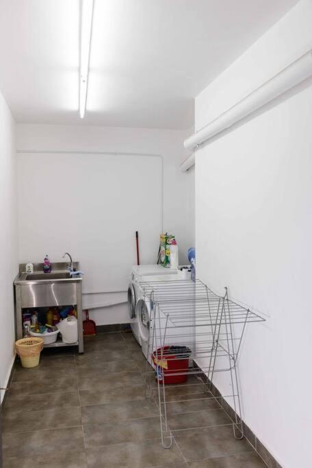 City Lux2Modern Apartment Next To Kerameikos Metro Atenas Exterior foto