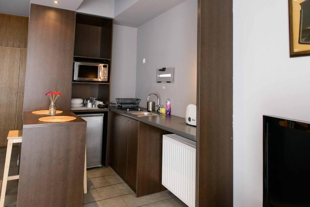City Lux2Modern Apartment Next To Kerameikos Metro Atenas Exterior foto